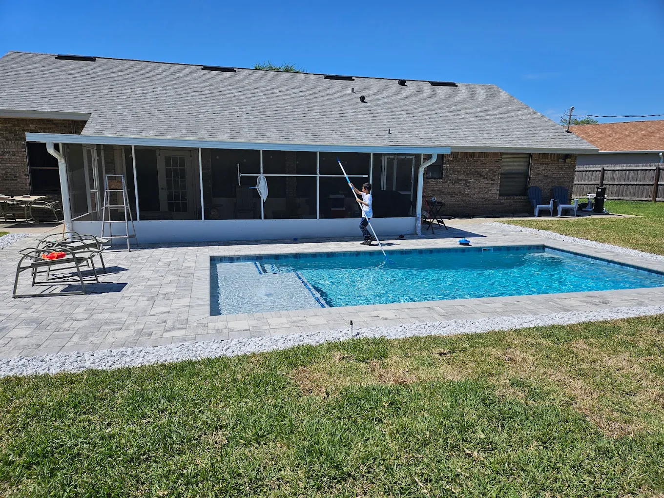 Modern Geometric pool project in Florida